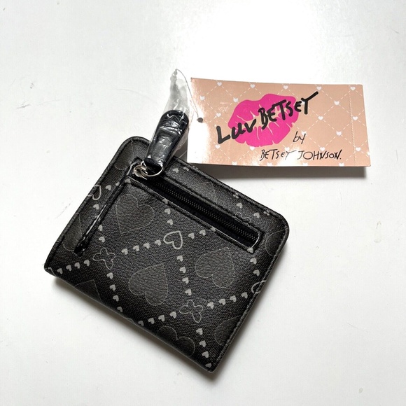 BETSEY JOHNSON Bifold Card Case Wallet Heart Love Print Black Gray Faux Leather - Picture 4 of 4
